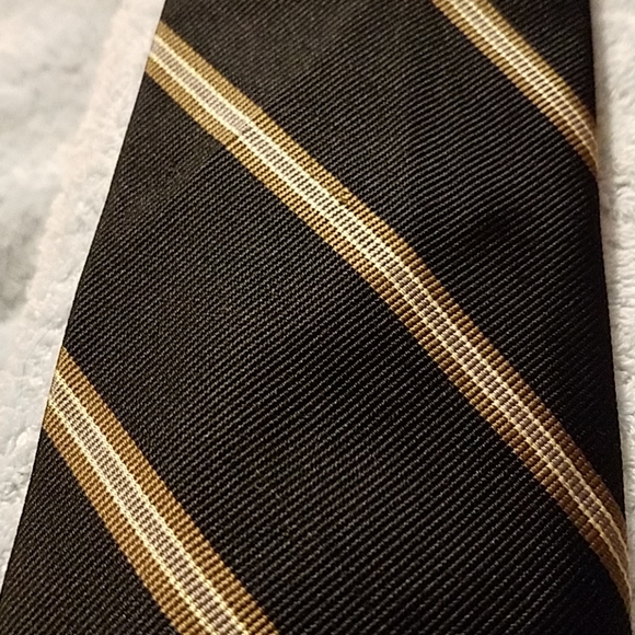 Allen Collins Tie - Picture 8 of 8